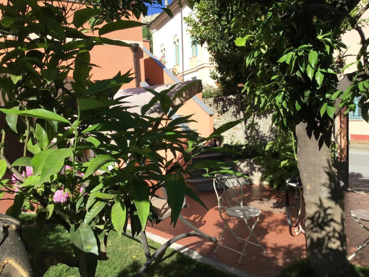 Casa Luigia Rooms Mtb In Finalborgo Bike Room Tour Ebike Trekking Finale Ligure Ngoại thất bức ảnh
