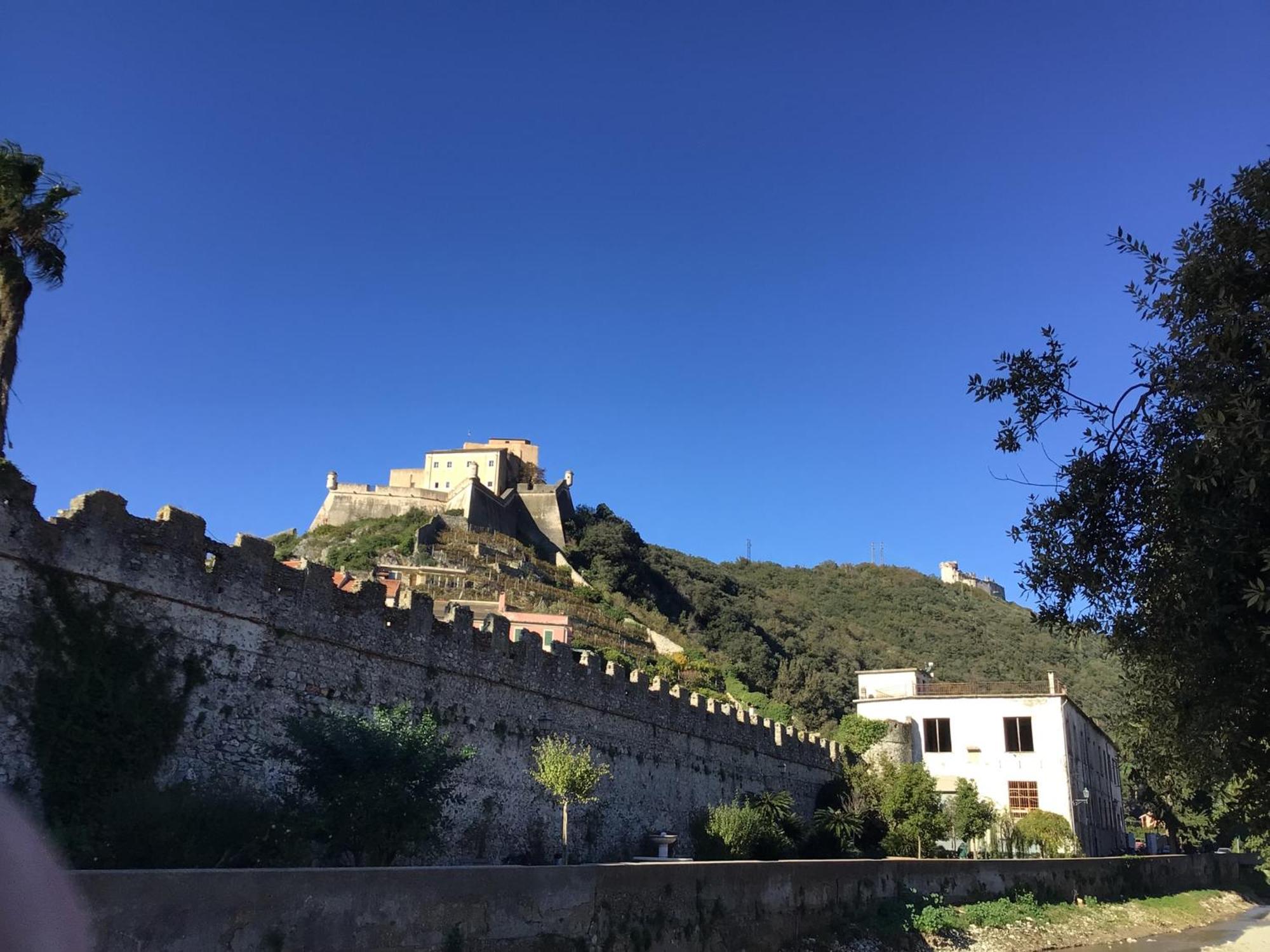 Casa Luigia Rooms Mtb In Finalborgo Bike Room Tour Ebike Trekking Finale Ligure Ngoại thất bức ảnh